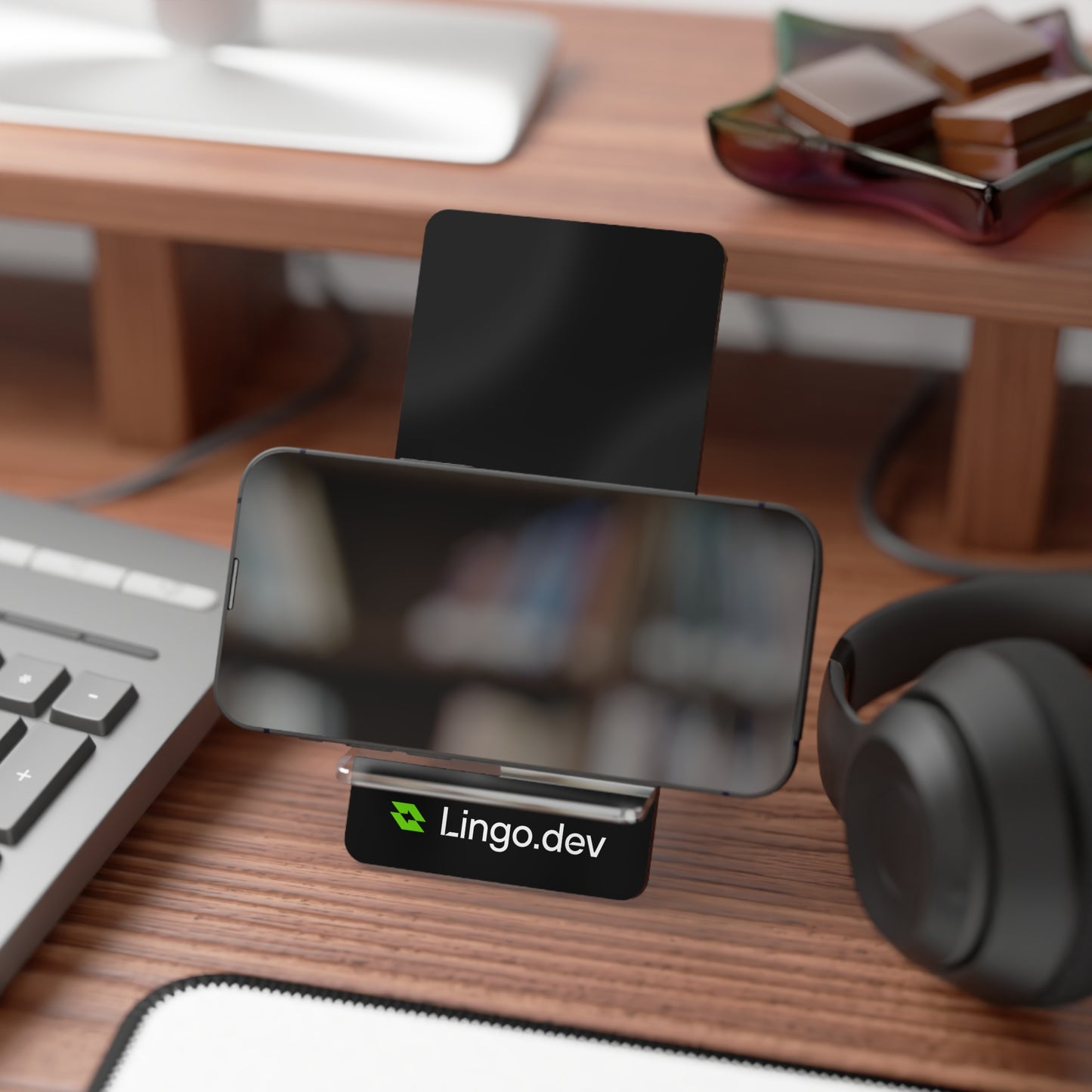 Lingo.dev Smartphone Display Stand